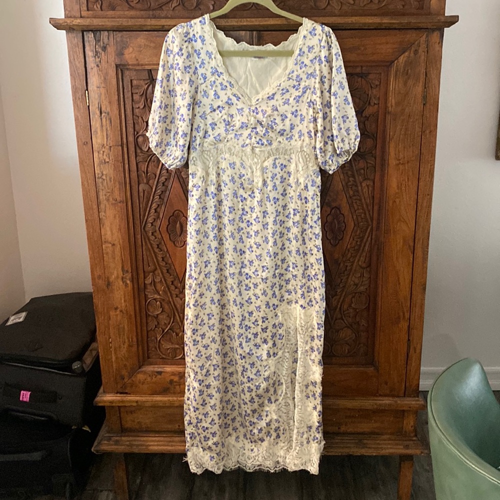 Floral silky maxi dress